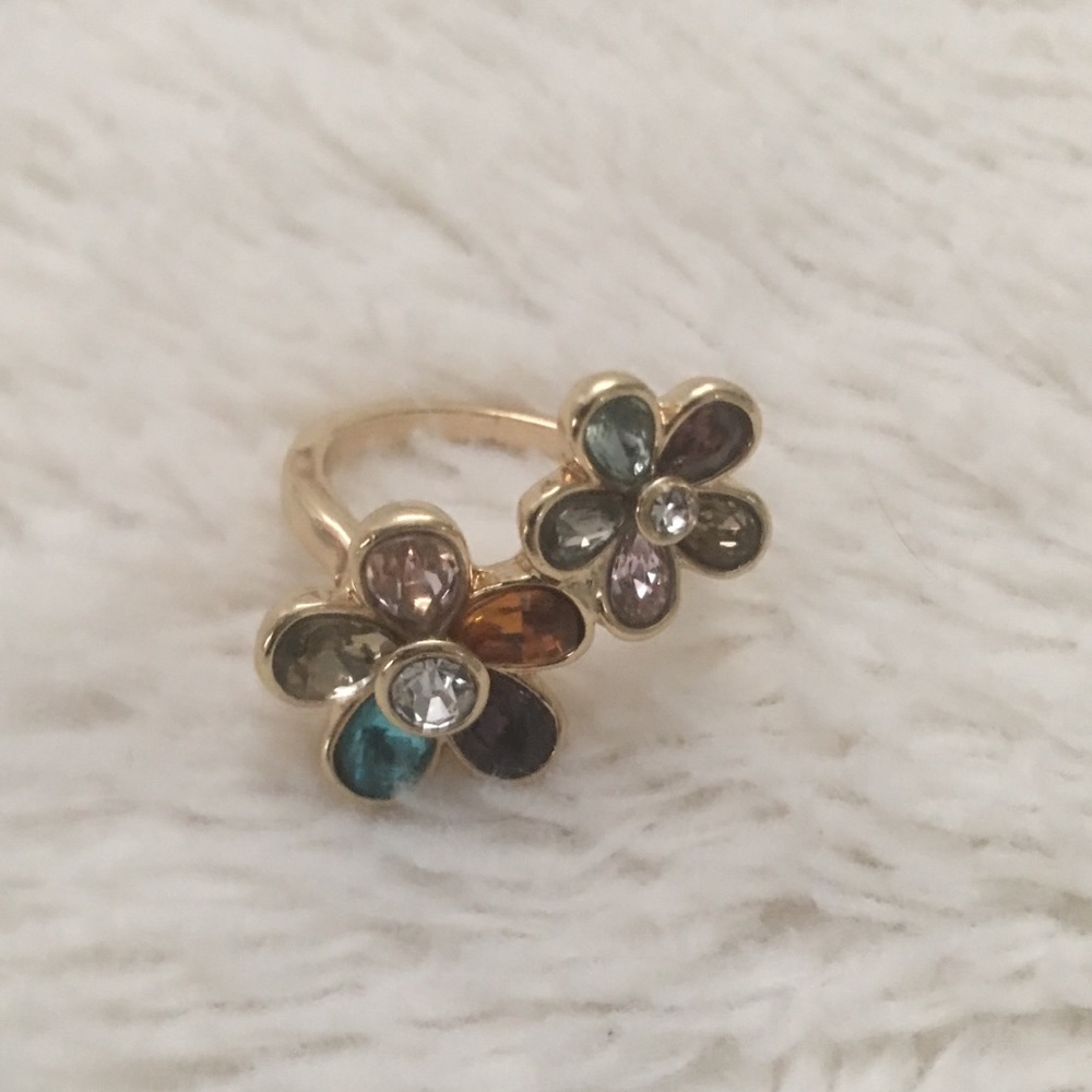 NEW Multicolored Flower Ring